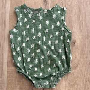 NWOT Onesie Baby Green Trees Sleeveless Size 0-3 months